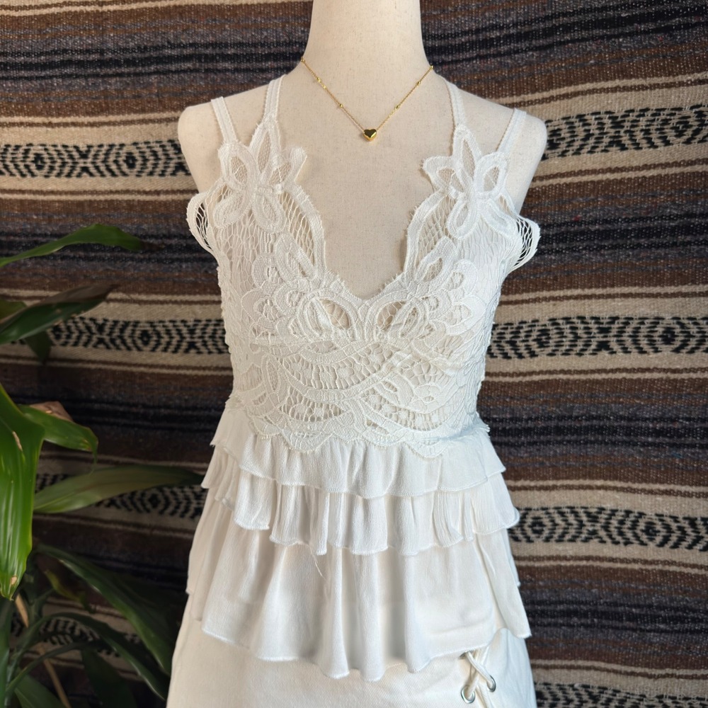 POL White Lace Ruffled Boho Tank Top Smocked Back BWT449A Small